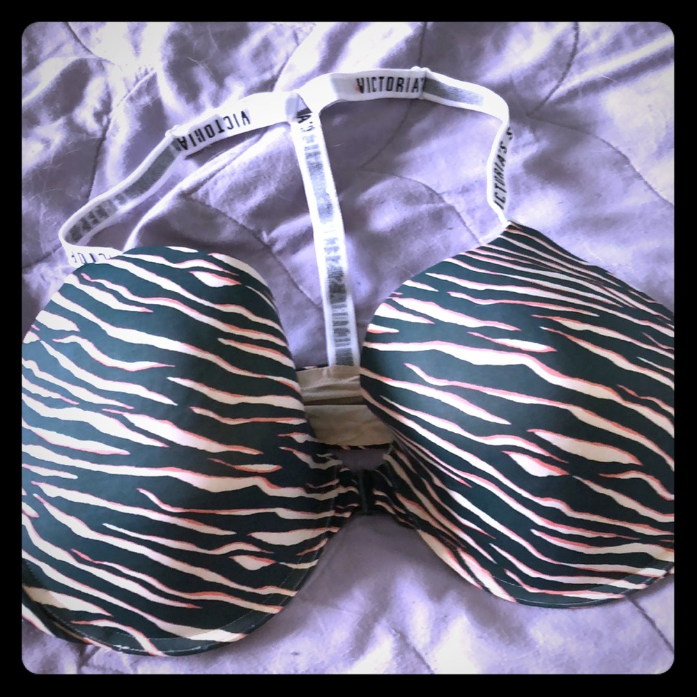 Victoria’s Secret t-back bra
